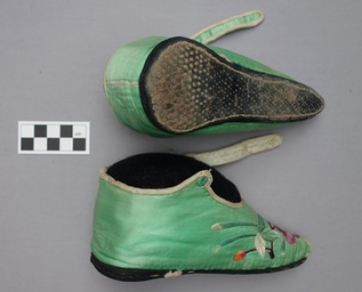 Pair of Mary Jane style lotus shoes, 1920s.