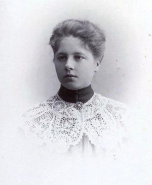 Henri&euml;tte Slavekoorde-Braunstahl, 1885-1983.