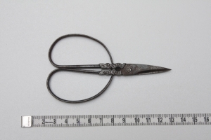 Pair of Chinese scissors for embroidery, c. 1900.