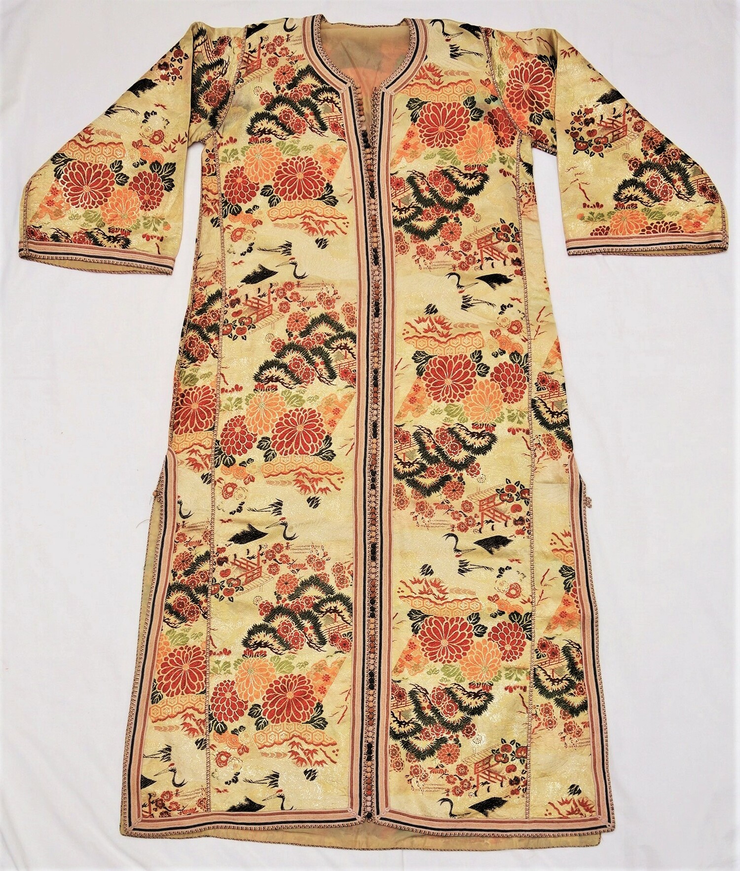 Moroccan kaftan made from a Japanese obi (sash), 1950s (TRC 2001.0074).
