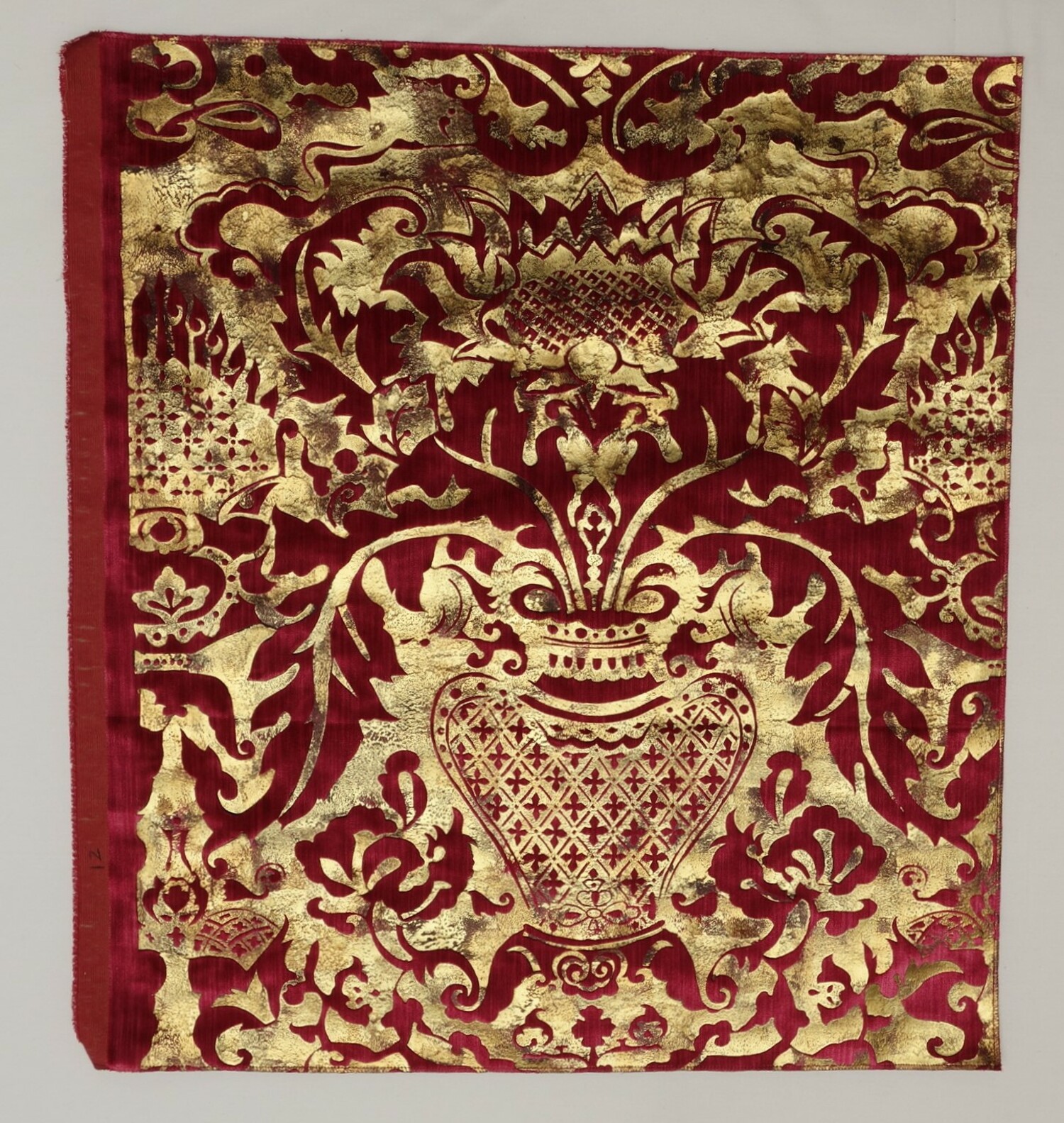 Sample of velvet with a screen printed design, using gold paint. France, 2018 (TRC 2018.2894).