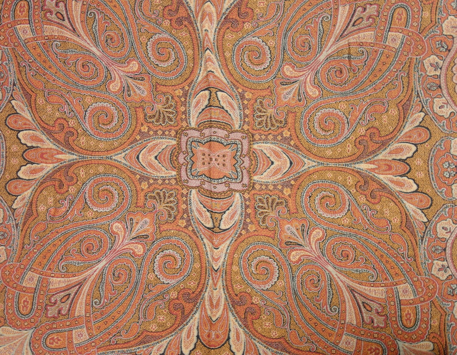 Detail of a worteldoek from The Netherlands, 19th century (TRC 2020.2064).