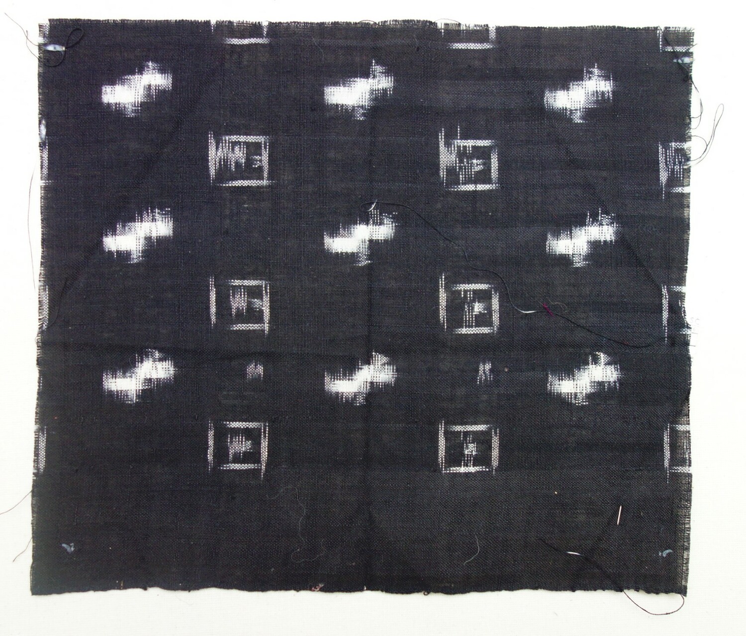 Sample of ikat cloth from India, late 20th century (TRC 2020.2755).