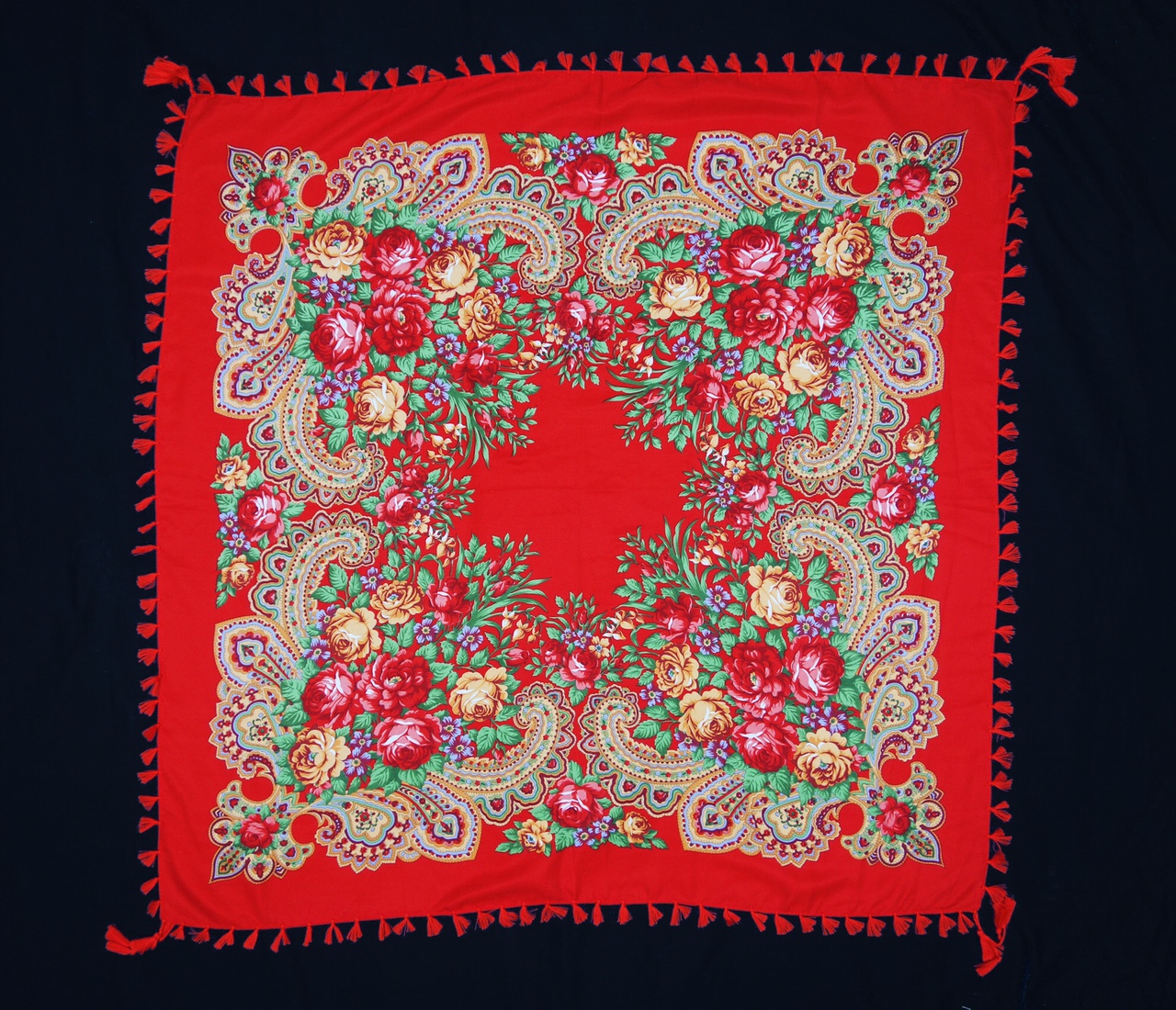 Festive woman's shawl from Kihnu, Estonia, early 21st century (TRC 2021.1830).