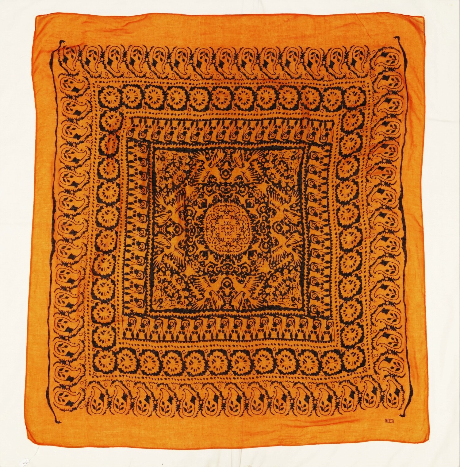 Headscarf that goes with the charuga, northern Iraq, 2021/2022 (TRC 2022.0914f).