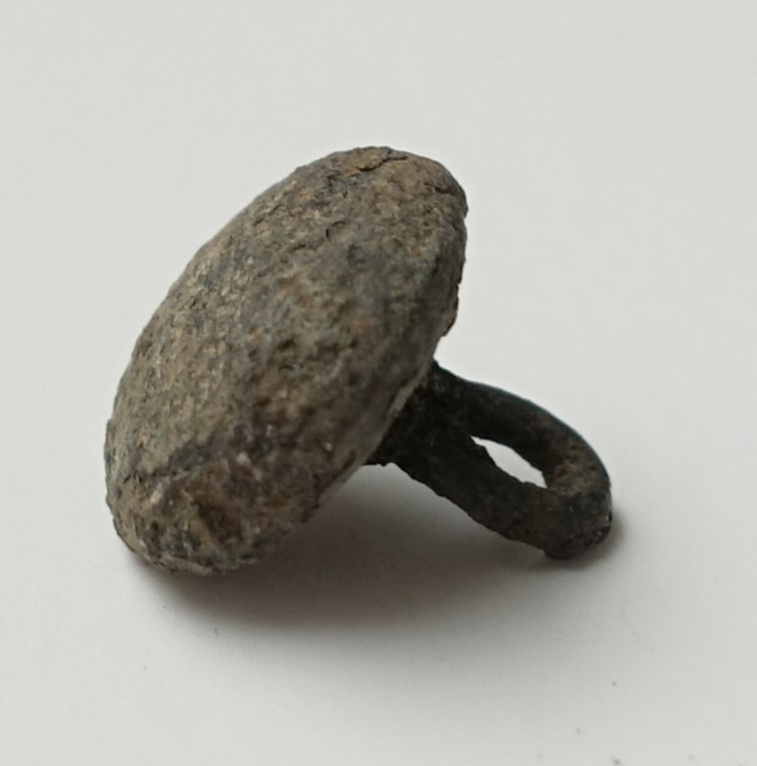Fig. 3. A medieval button (TRC 2024.2621).