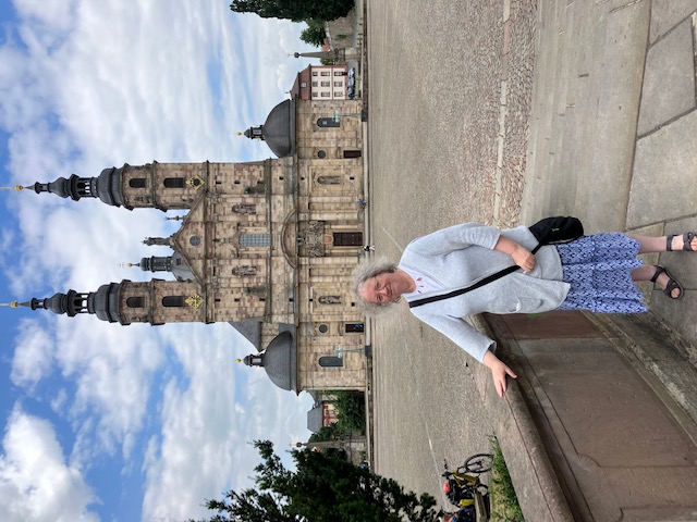 Author standing in front of Fulda cathedral, 2 July 2023. Photograph by Willem Vogelsang.