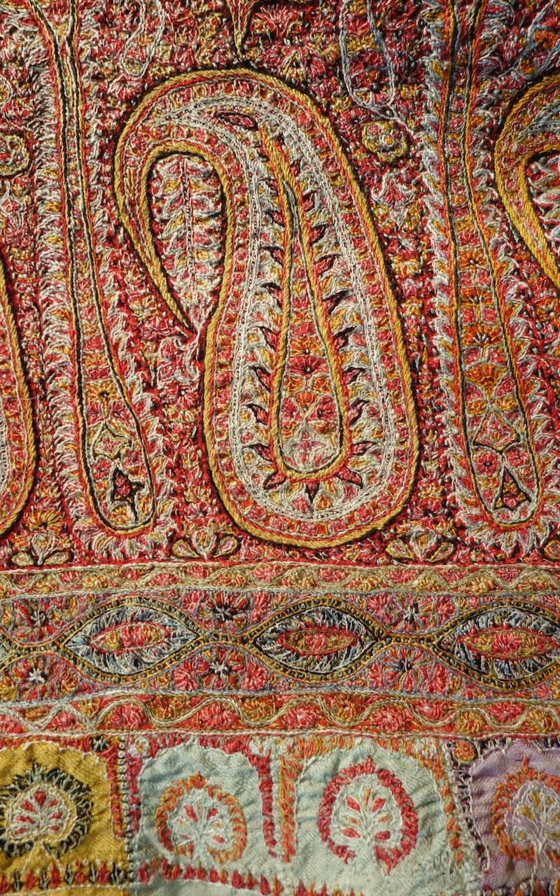 The Paisley (buteh) motif on a Kashmir shawl, presented in the TRC Paisley exhibition.