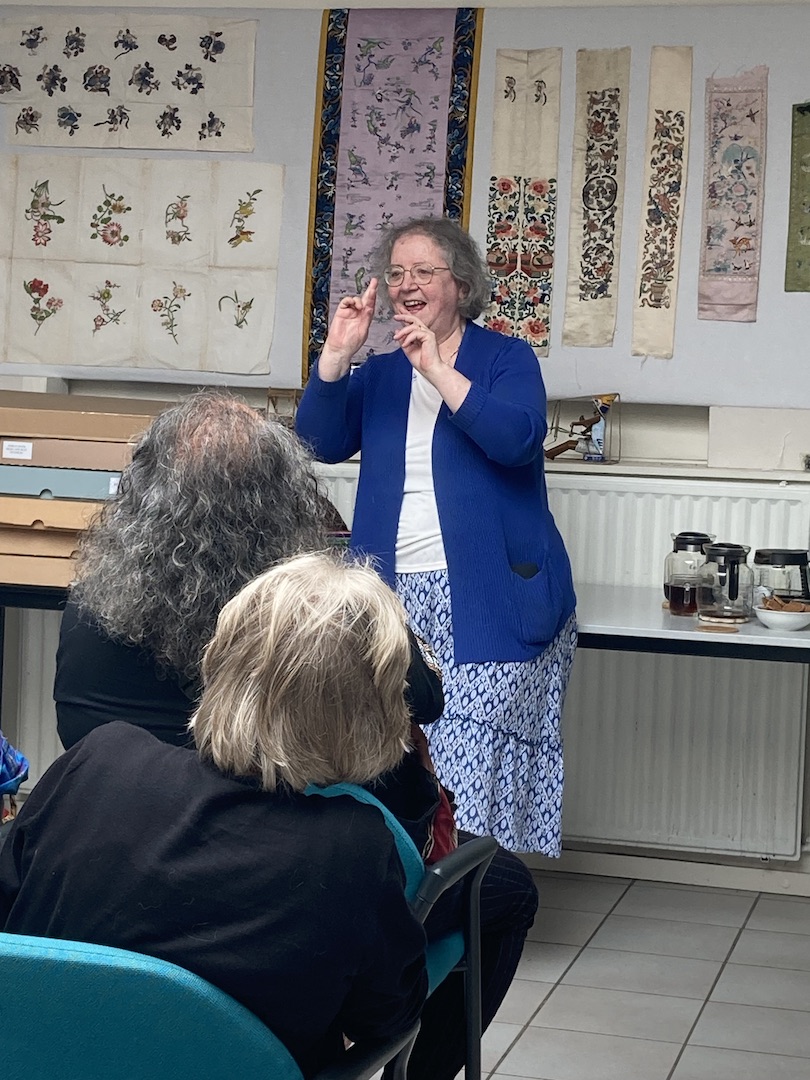 Dr Gillian Vogelsang-Eastwood explaining the role of he TRC at the study day on ikat, Friday 7 June 2024.