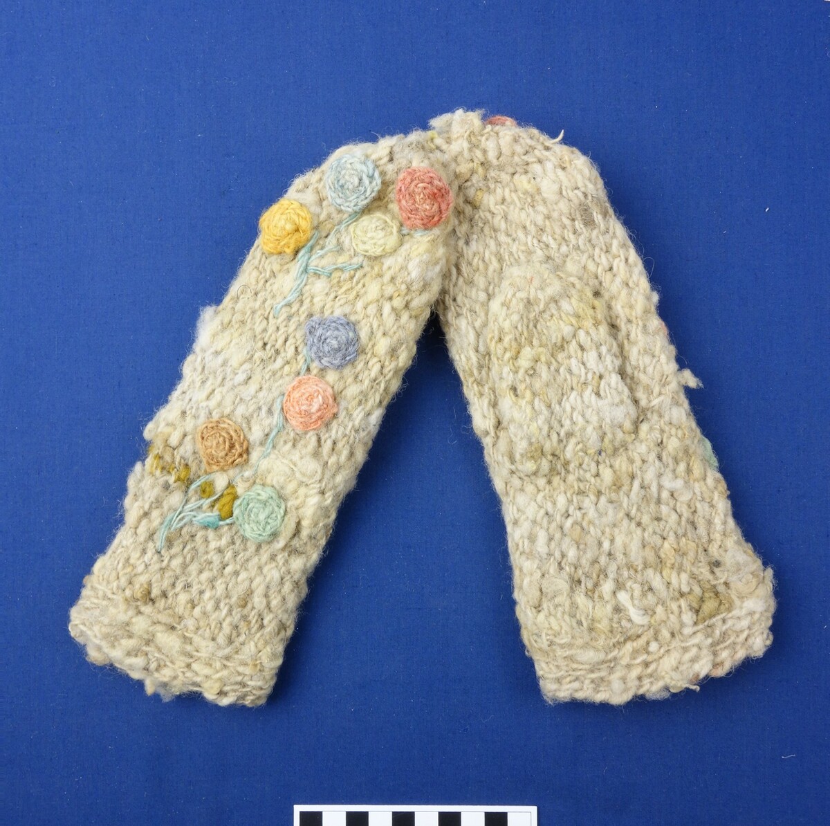 Hand-knitted socks from The Netherlands, 1940s (TRC 2016.2335a-b).